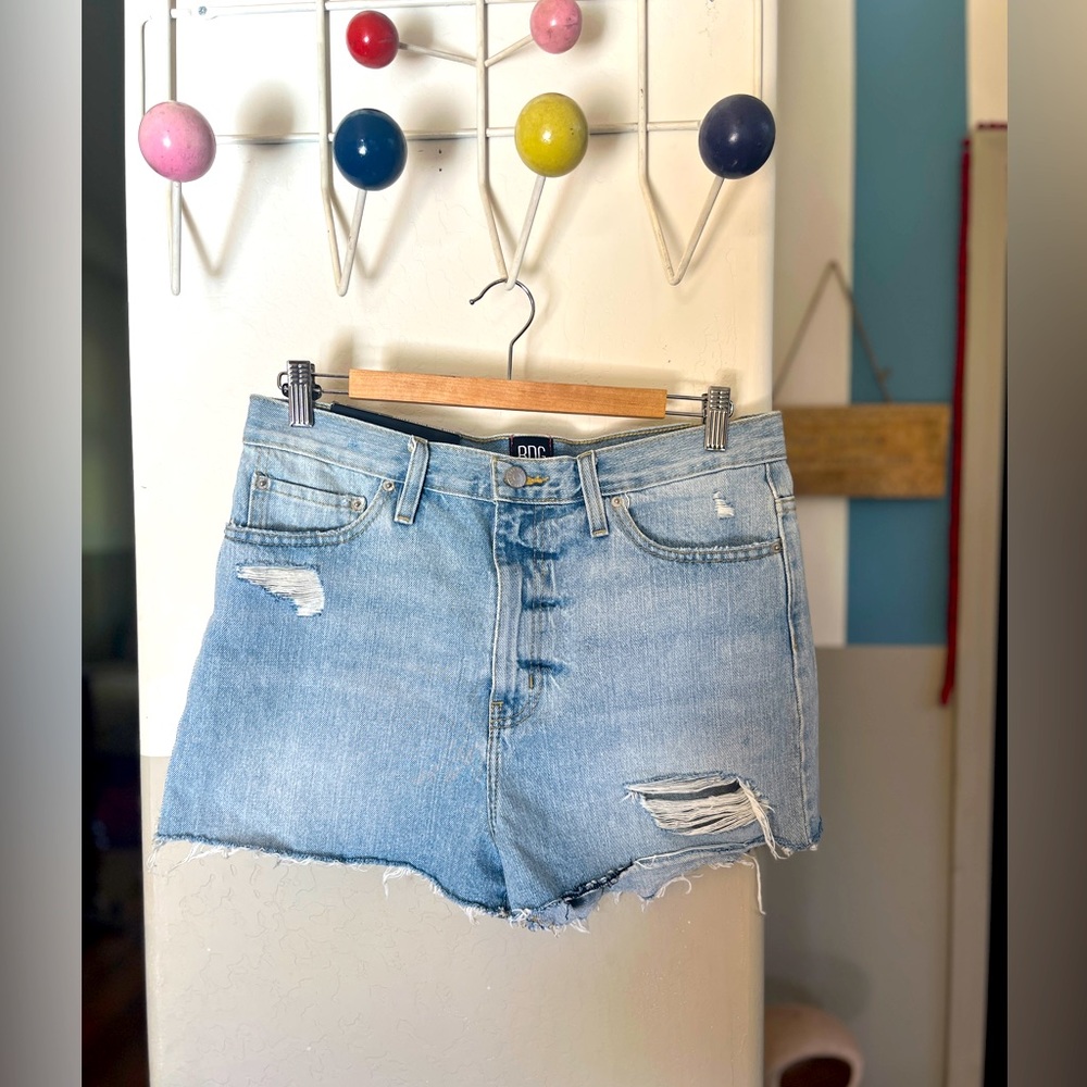 Urban outfitters BDG brand Jean shorts. Size 30 NWT